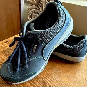 Dansko Paisley Navy Nubuck Suede Waterproof Walking Hiking Sneaker Size 40